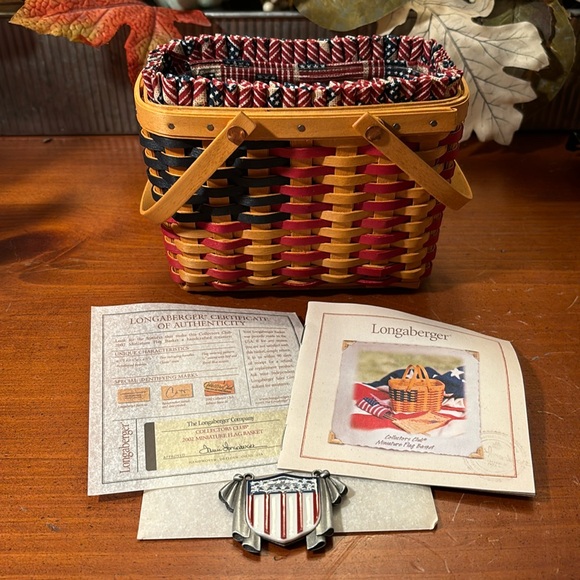 Longaberger 2002 Collectors Club Miniature FLAG Basket w Liner & Protector